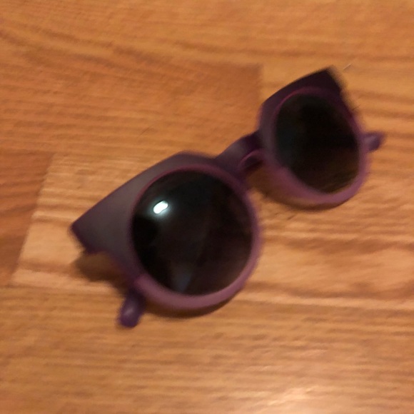 Purple sunglasses - Picture 5 of 7